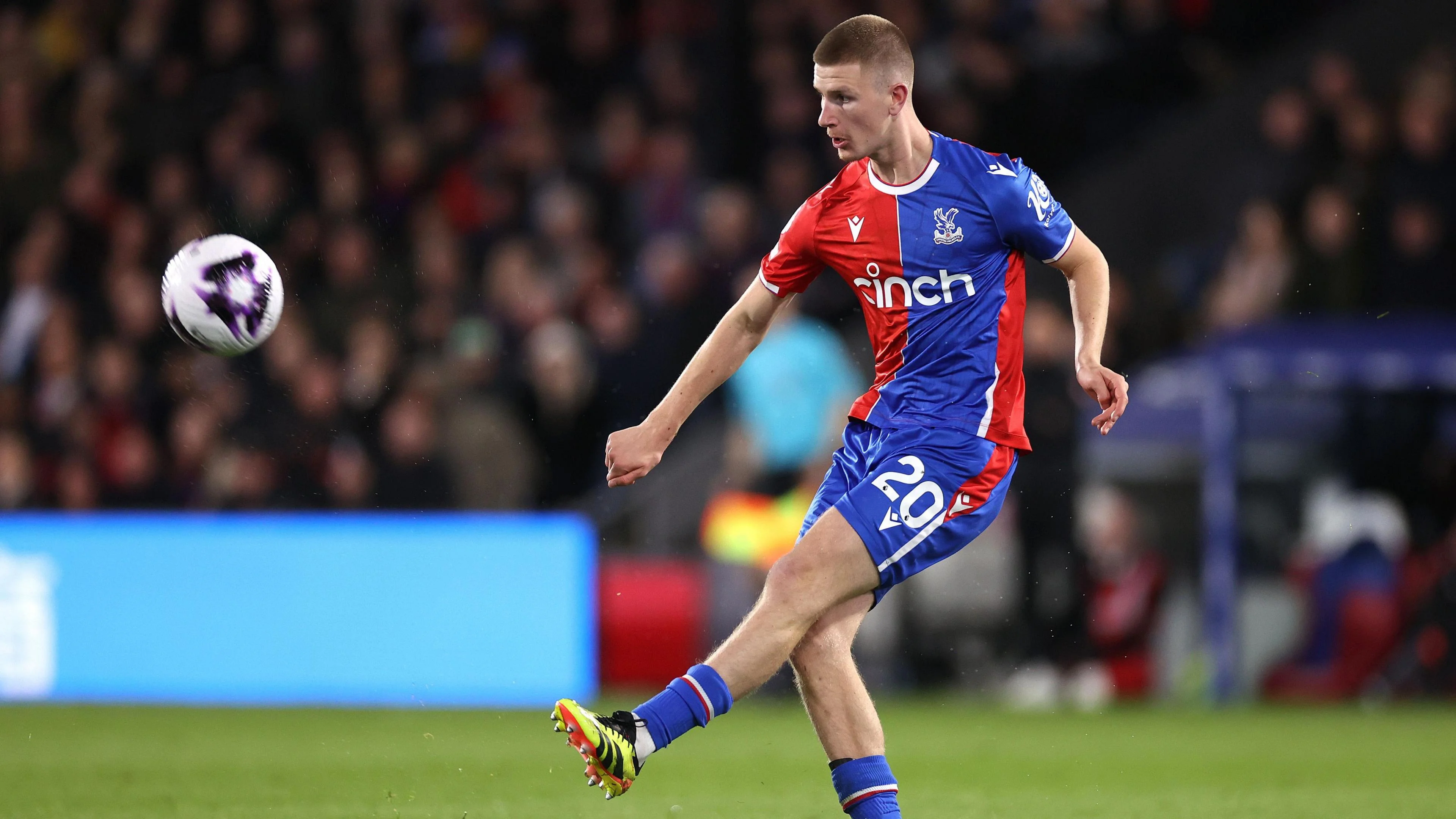 img of Manchester United pone la mira en Adam Wharton